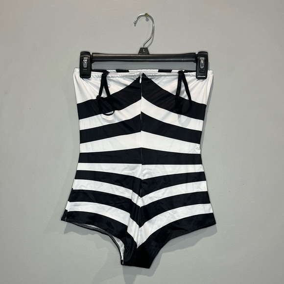 Black & White Chevron Stripe One Piece Bathing Suit - Picture 3 of 3